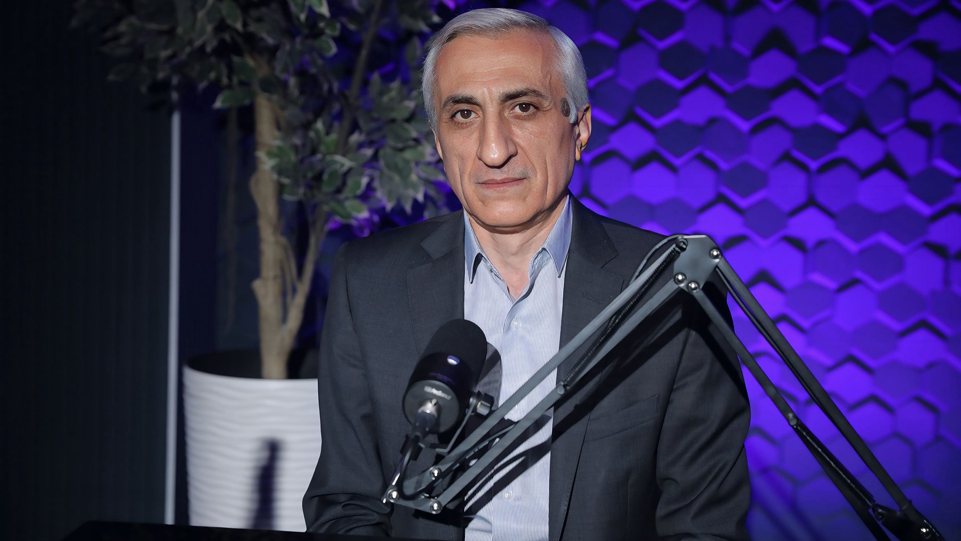 ԿԵՂԾ ԽԱՂԱՂՈՒԹՅԱՆ ՕՐԱԿԱՐԳ. ԱԴՐԲԵՋԱՆԸ ՊԱՏԵՐԱԶՄԻ Է ՊԱՏՐԱՍՏՎՈՒՄ, ՀԱՅԱՍՏԱՆԸ` ՖԵՅՔ ՊԱՏԱՐԱԳՆԵՐԻ. ԼԱԲՈՐԱՏՈՐԻԱ #31